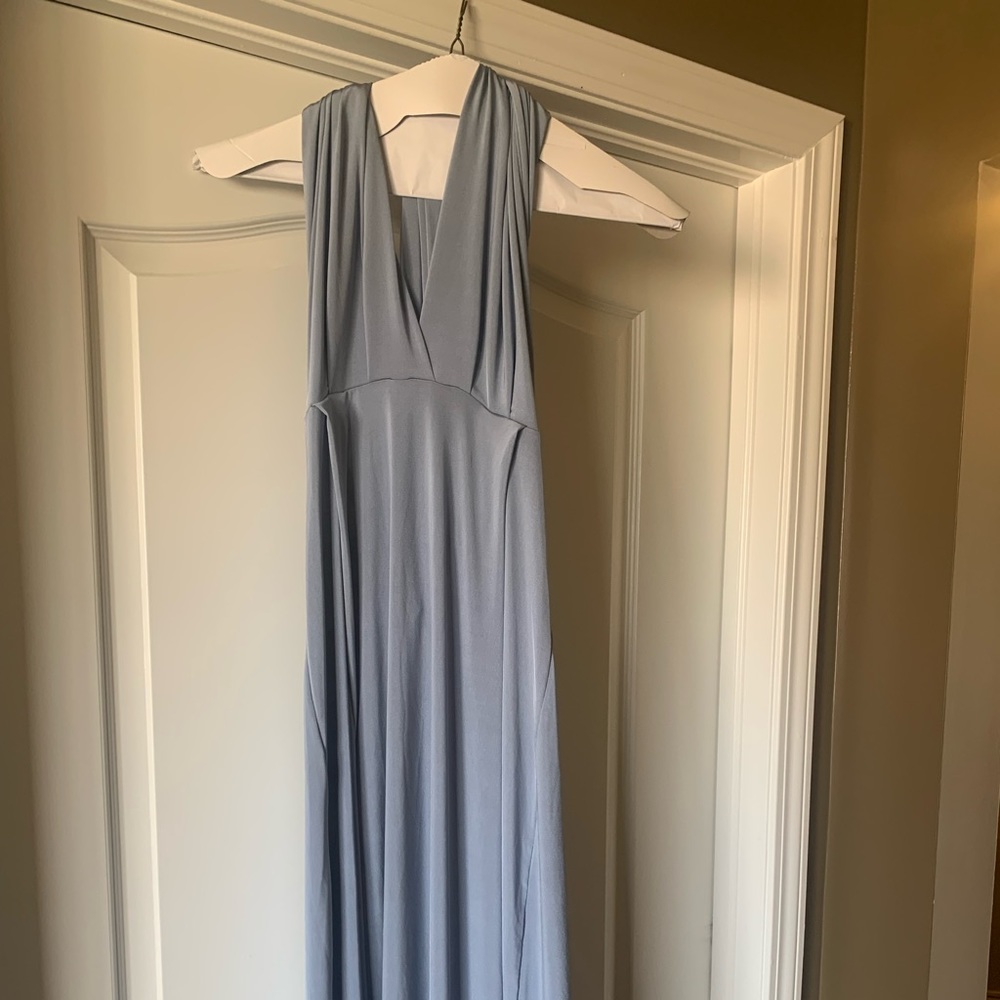 Twobirds Slit Dress in Dusty Blue × 1
Dusty Blue / A / Extra Length 48"
